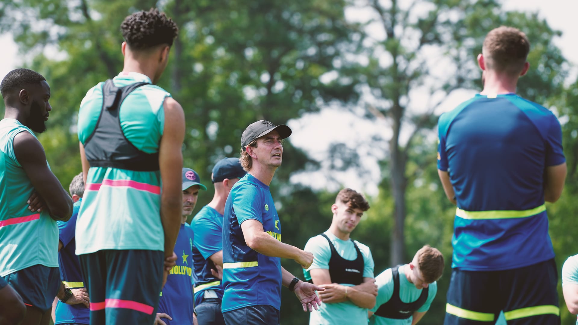 Thomas Frank addresses the squad during the group's first training session in Washington